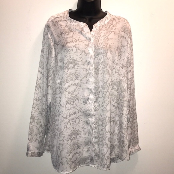 Liz Claiborne Tops - LIZ CLAIBORNE Sheer Animal Print Blouse~Plus Sz 2X